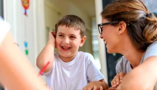 depositphotos_653619436-stock-photo-teacher-creative-kids-creative-arts